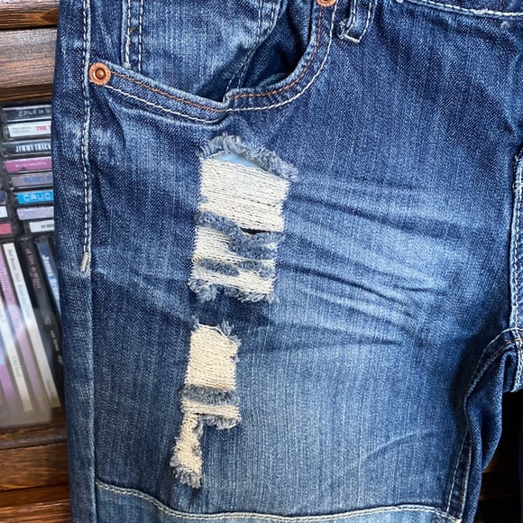 Hippie/Boho Awesome MAX Patched/Distressed Bell-Bottom Jeans Size 9 or 8 womens - Picture 4 of 16